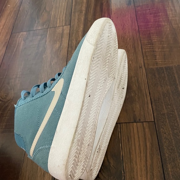 Nike High Top SB Turquoise Size 6.5 - Picture 4 of 5